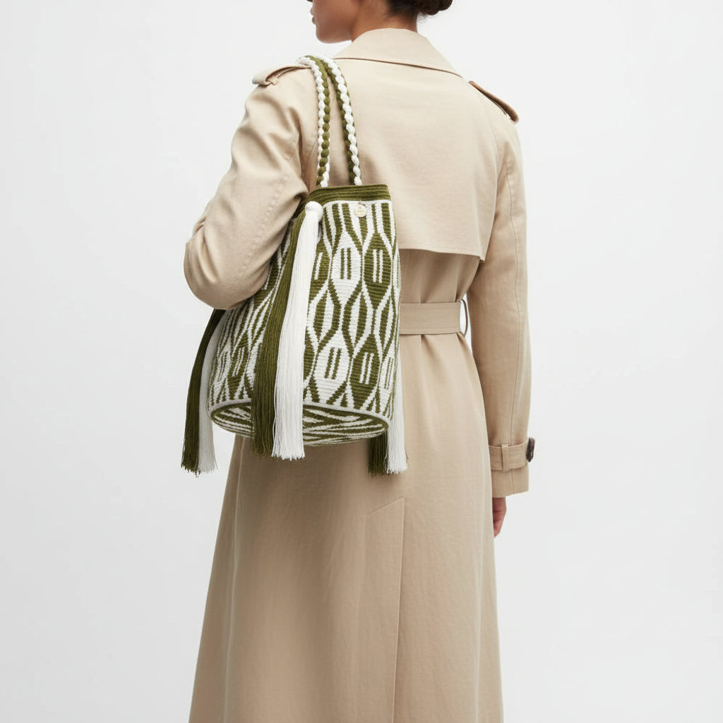 Wayuu Tote Bag (Green diamond pattern with tassels)