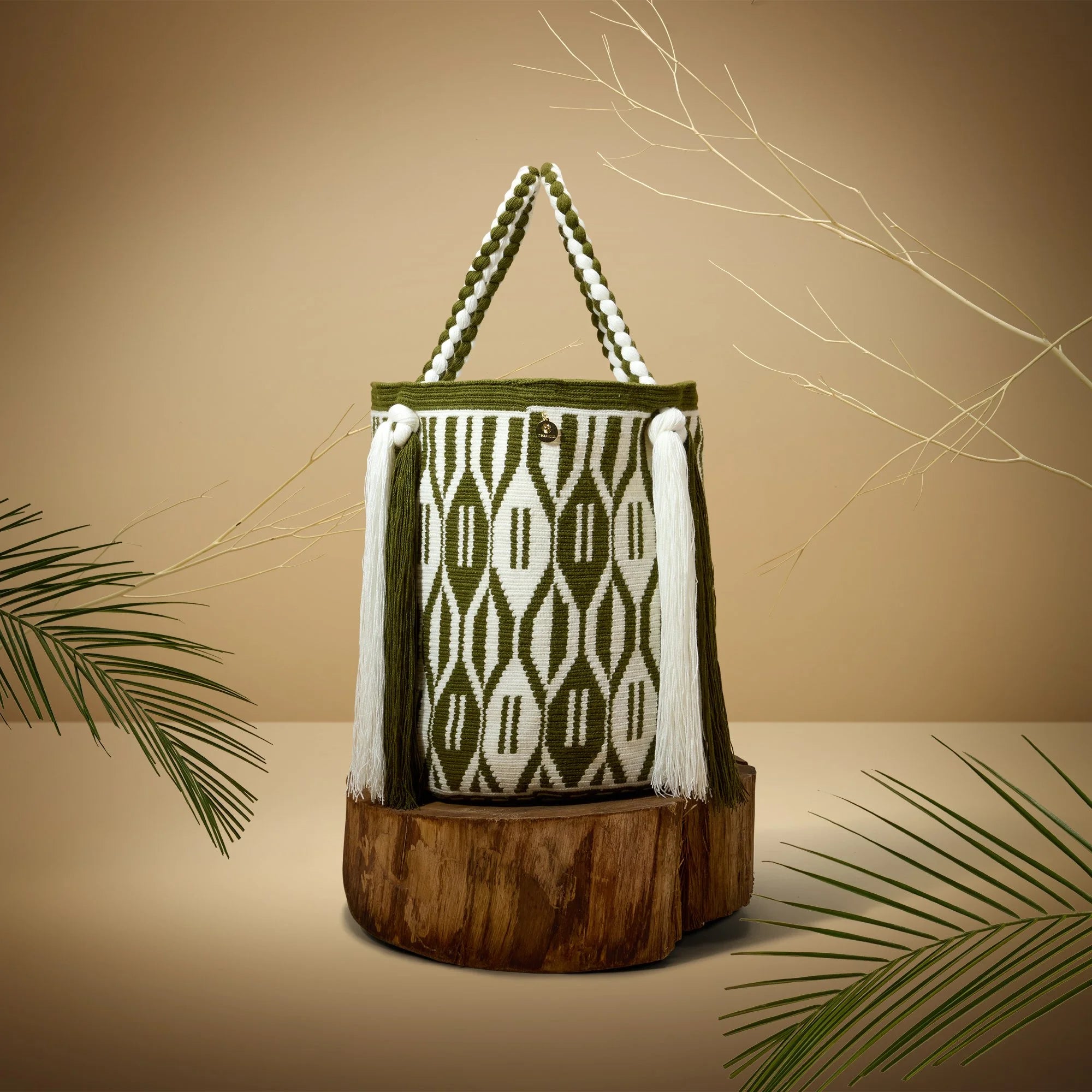 Wayuu Tote Bag (Green diamond pattern with tassels)