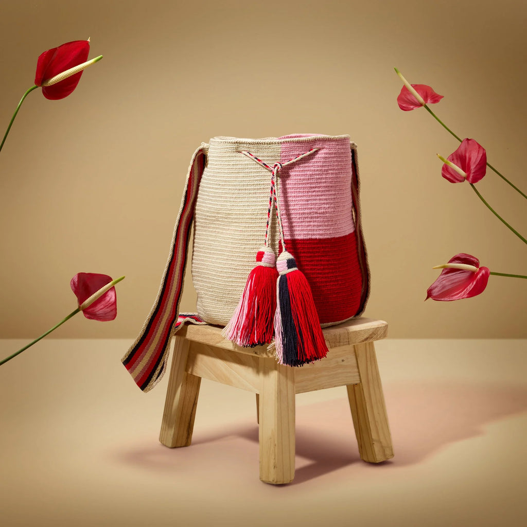 Wayuu crossbody bag (Pink and red block pattern)