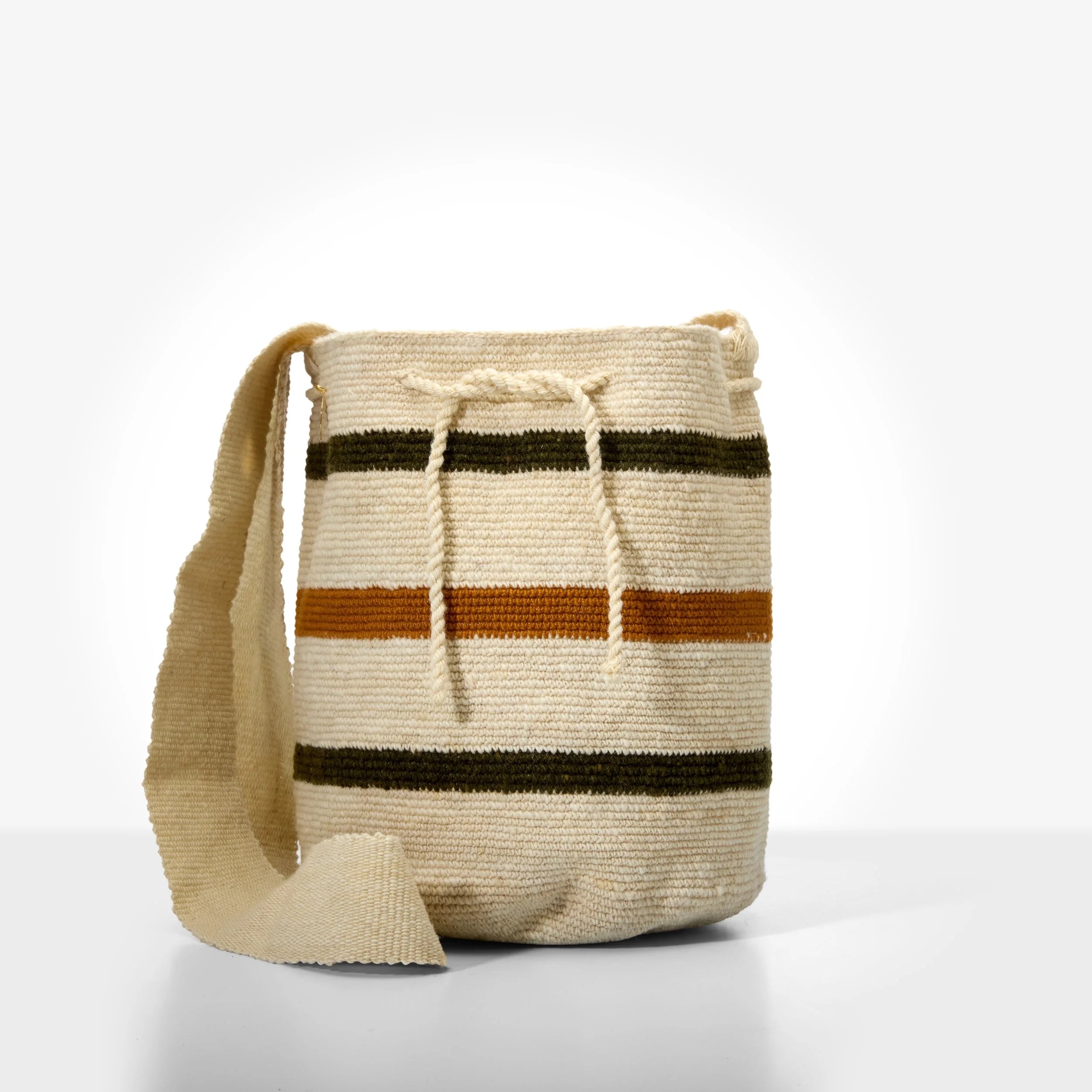 Guambiana shoulder bag (Stripes)
