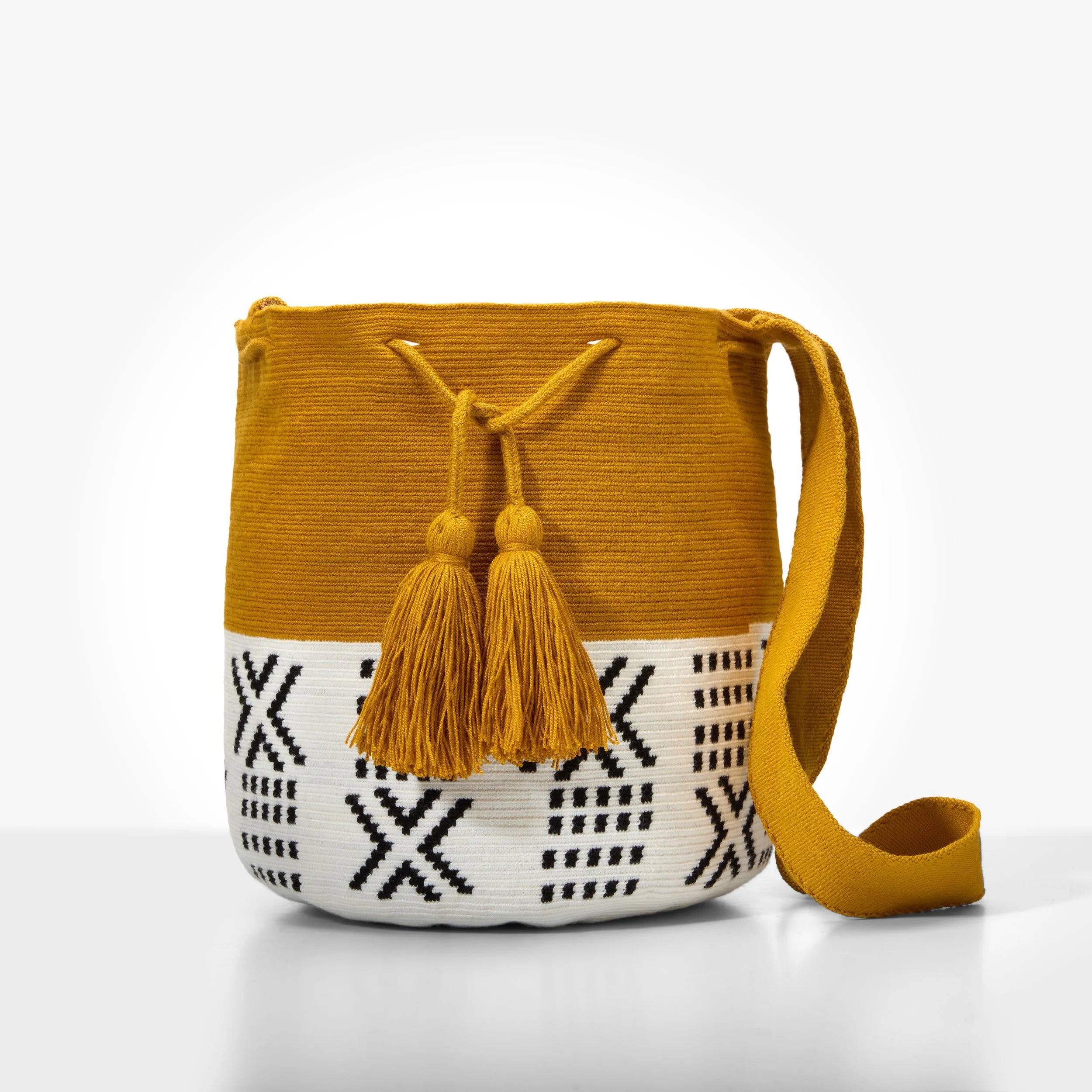 Wayuu crossbody bag (Yellow & X pattern)