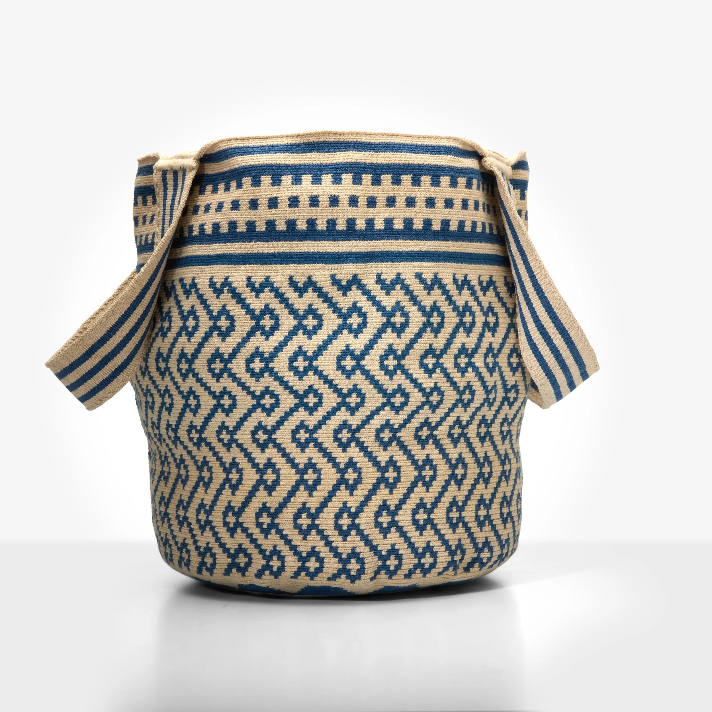 Wayuu Tote Bag (Blue & white line pattern)