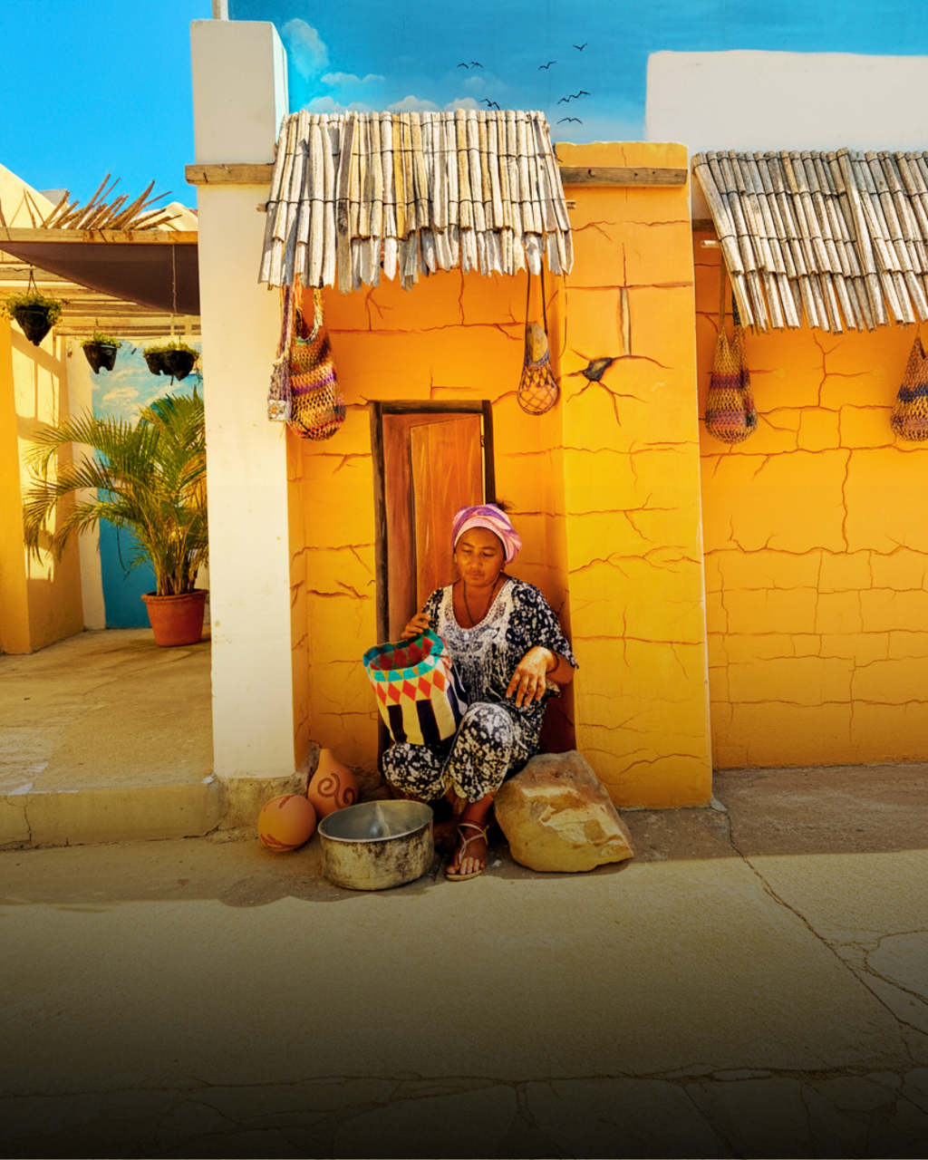 Wayuu crossbody bag (Orange & blue diamond pattern)